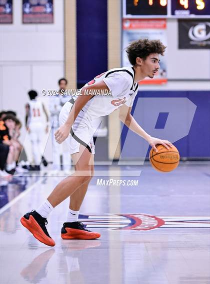 Thumbnail 3 in Cleveland vs La Salle  (Annual Rose City Roundball Classic) photogallery.