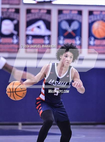 Thumbnail 2 in Cleveland vs La Salle  (Annual Rose City Roundball Classic) photogallery.