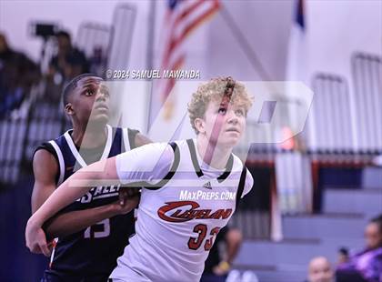 Thumbnail 3 in Cleveland vs La Salle  (Annual Rose City Roundball Classic) photogallery.