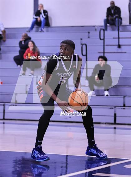 Thumbnail 3 in Cleveland vs La Salle  (Annual Rose City Roundball Classic) photogallery.