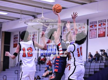 Thumbnail 3 in Cleveland vs La Salle  (Annual Rose City Roundball Classic) photogallery.