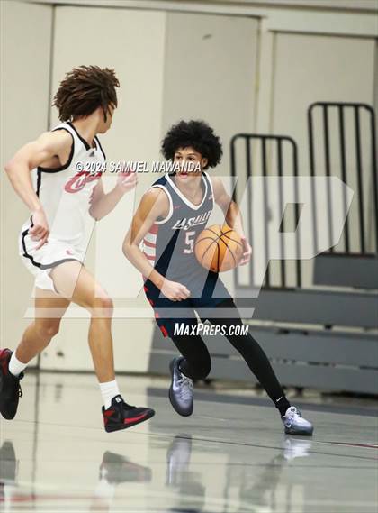 Thumbnail 2 in Cleveland vs La Salle  (Annual Rose City Roundball Classic) photogallery.