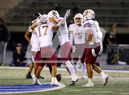 Thumbnail 1 in JSerra Catholic vs. Servite photogallery.