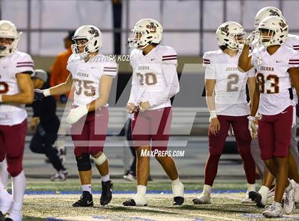 Thumbnail 3 in JSerra Catholic vs. Servite photogallery.