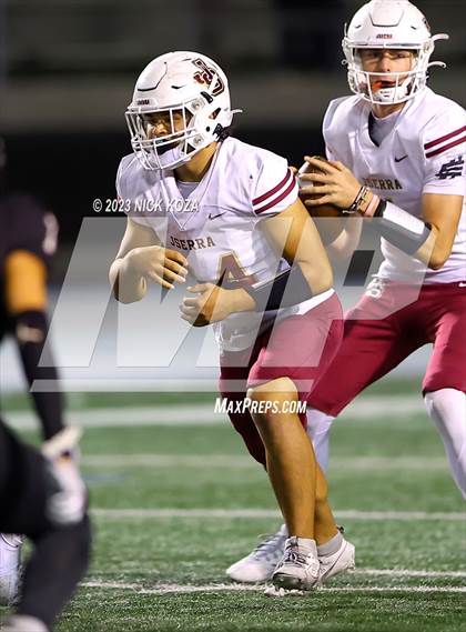 Thumbnail 1 in JSerra Catholic vs. Servite photogallery.