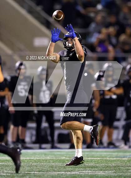 Thumbnail 2 in JSerra Catholic vs. Servite photogallery.