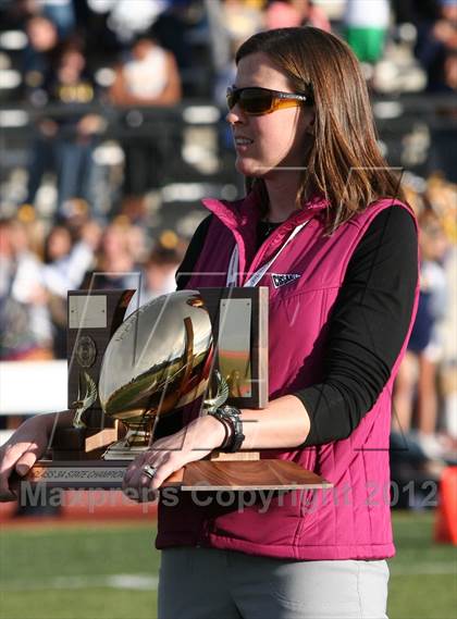 Thumbnail 2 in Rifle vs Silver Creek (CHSAA 3A Final) photogallery.