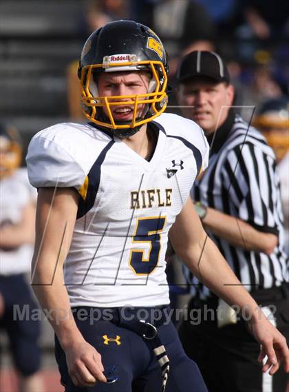 Thumbnail 2 in Rifle vs Silver Creek (CHSAA 3A Final) photogallery.