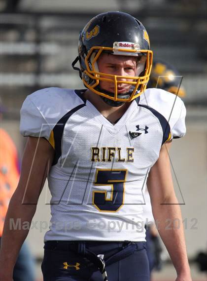 Thumbnail 3 in Rifle vs Silver Creek (CHSAA 3A Final) photogallery.