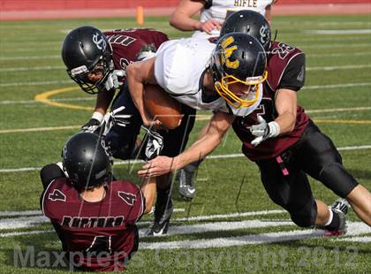 Thumbnail 2 in Rifle vs Silver Creek (CHSAA 3A Final) photogallery.