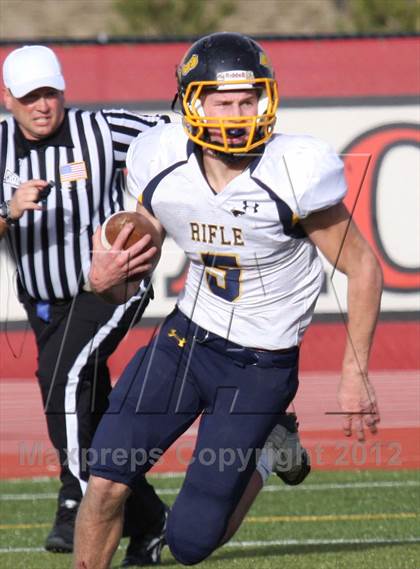 Thumbnail 1 in Rifle vs Silver Creek (CHSAA 3A Final) photogallery.