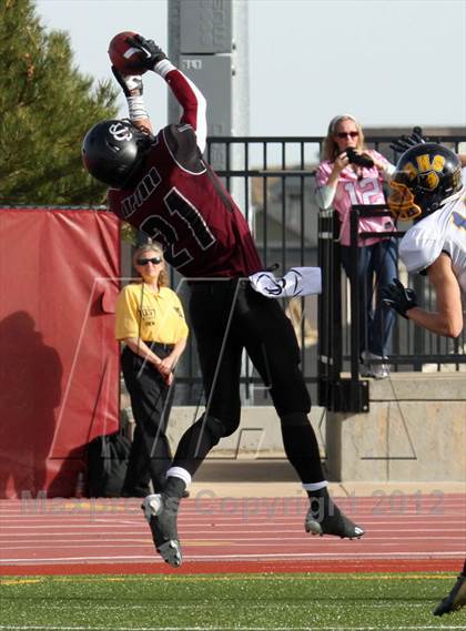 Thumbnail 2 in Rifle vs Silver Creek (CHSAA 3A Final) photogallery.