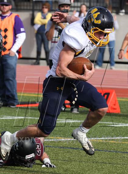 Thumbnail 2 in Rifle vs Silver Creek (CHSAA 3A Final) photogallery.