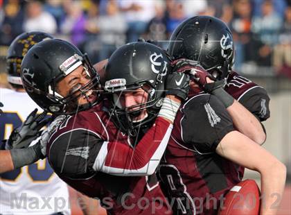 Thumbnail 3 in Rifle vs Silver Creek (CHSAA 3A Final) photogallery.