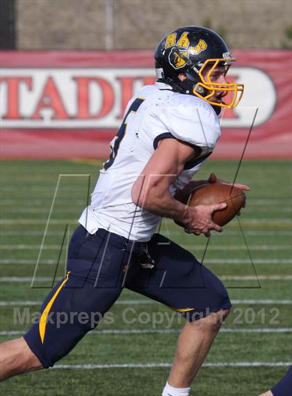 Thumbnail 2 in Rifle vs Silver Creek (CHSAA 3A Final) photogallery.