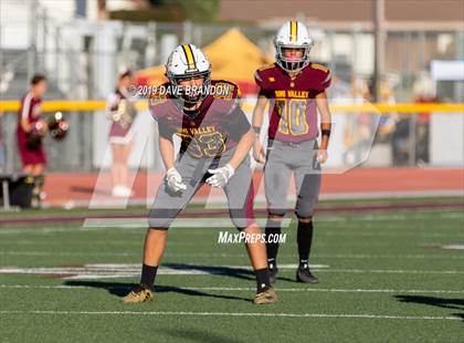 Thumbnail 3 in Royal @ Simi Valley photogallery.