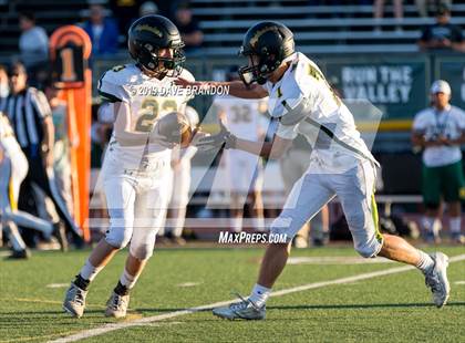 Thumbnail 1 in Royal @ Simi Valley photogallery.