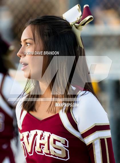Thumbnail 3 in Royal @ Simi Valley photogallery.