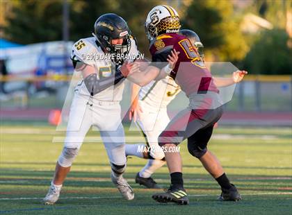 Thumbnail 2 in Royal @ Simi Valley photogallery.