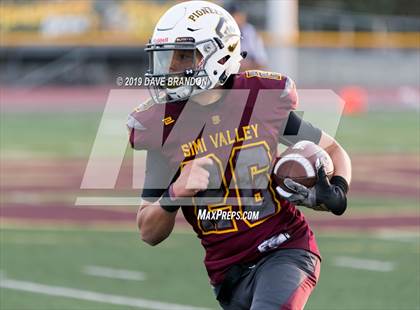 Thumbnail 2 in Royal @ Simi Valley photogallery.