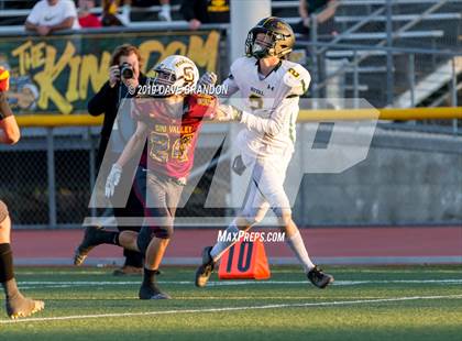 Thumbnail 2 in Royal @ Simi Valley photogallery.