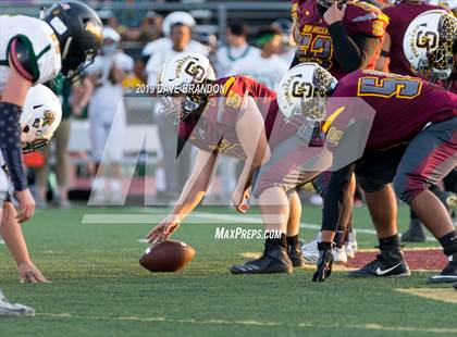 Thumbnail 2 in Royal @ Simi Valley photogallery.