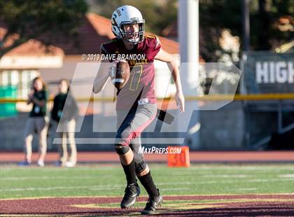 Thumbnail 3 in Royal @ Simi Valley photogallery.