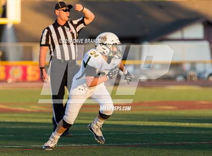 Thumbnail 3 in Royal @ Simi Valley photogallery.