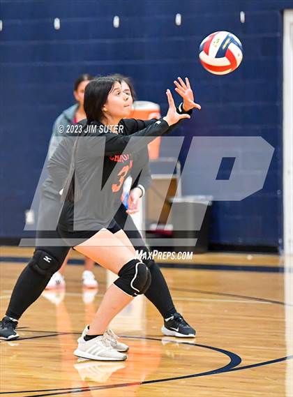 Thumbnail 3 in Allen Academy vs Chinquapin photogallery.