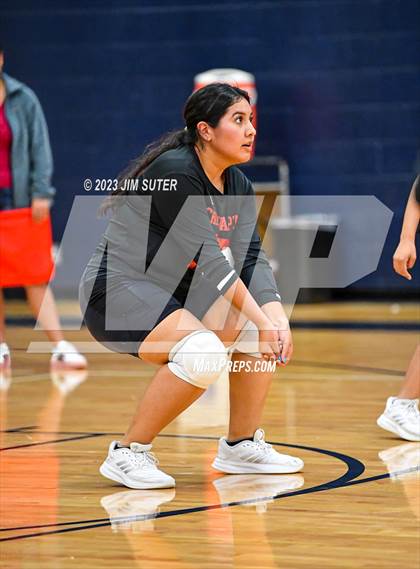 Thumbnail 3 in Allen Academy vs Chinquapin photogallery.