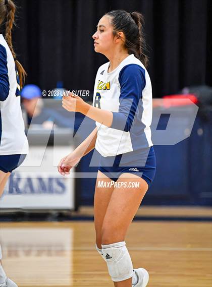 Thumbnail 1 in Allen Academy vs Chinquapin photogallery.