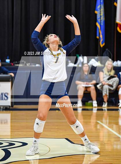 Thumbnail 3 in Allen Academy vs Chinquapin photogallery.