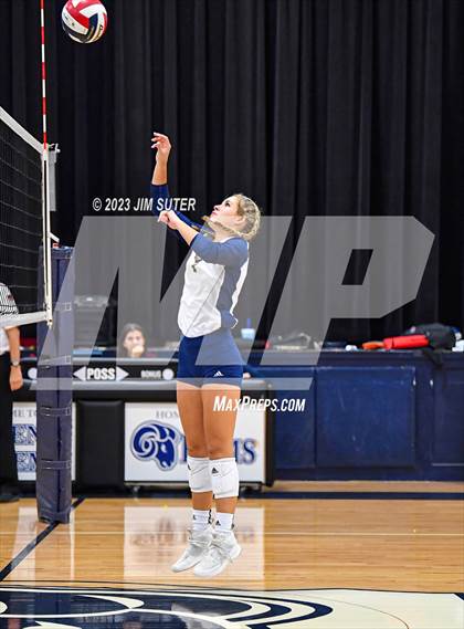 Thumbnail 2 in Allen Academy vs Chinquapin photogallery.