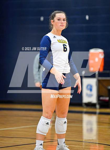 Thumbnail 1 in Allen Academy vs Chinquapin photogallery.