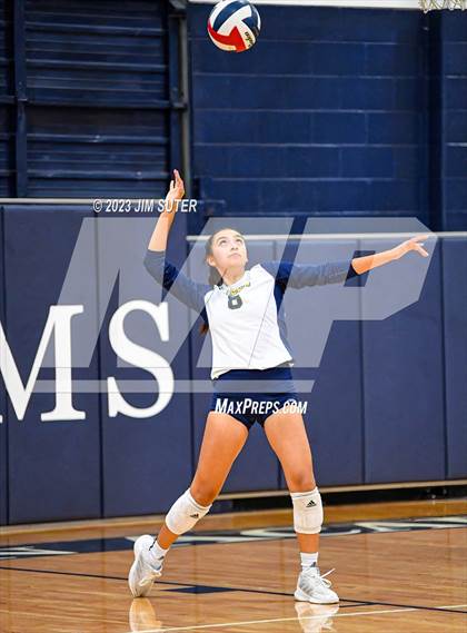 Thumbnail 3 in Allen Academy vs Chinquapin photogallery.