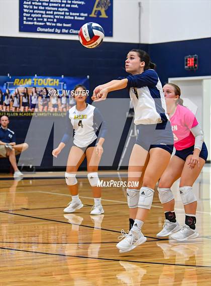 Thumbnail 1 in Allen Academy vs Chinquapin photogallery.