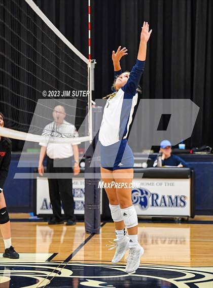 Thumbnail 2 in Allen Academy vs Chinquapin photogallery.