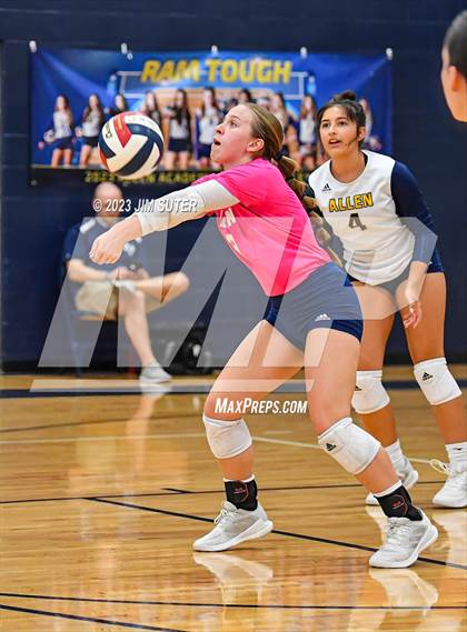 Thumbnail 2 in Allen Academy vs Chinquapin photogallery.