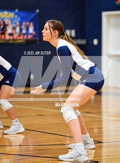 Thumbnail 3 in Allen Academy vs Chinquapin photogallery.