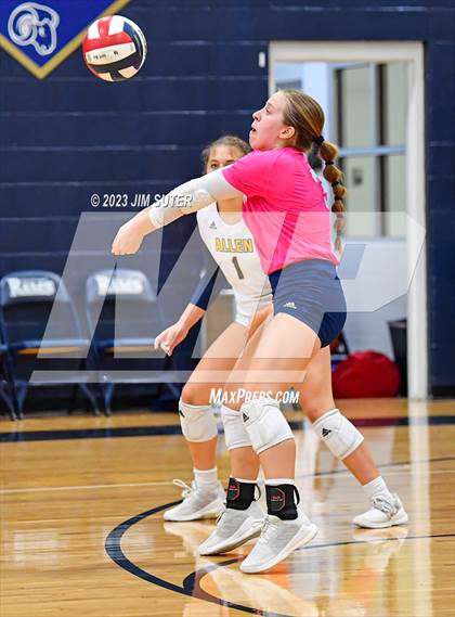 Thumbnail 3 in Allen Academy vs Chinquapin photogallery.