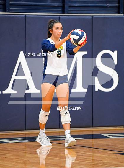 Thumbnail 2 in Allen Academy vs Chinquapin photogallery.
