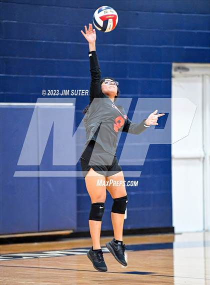 Thumbnail 3 in Allen Academy vs Chinquapin photogallery.