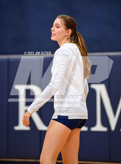 Thumbnail 1 in Allen Academy vs Chinquapin photogallery.