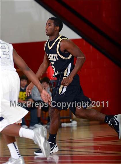 Thumbnail 2 in Siegel vs Bradley Central (Maryville Christmas Invitational Tournament) photogallery.
