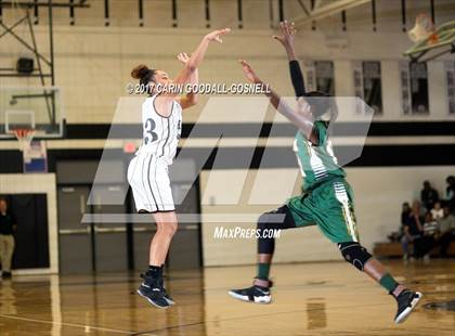 Thumbnail 2 in White Oak @ Havelock photogallery.