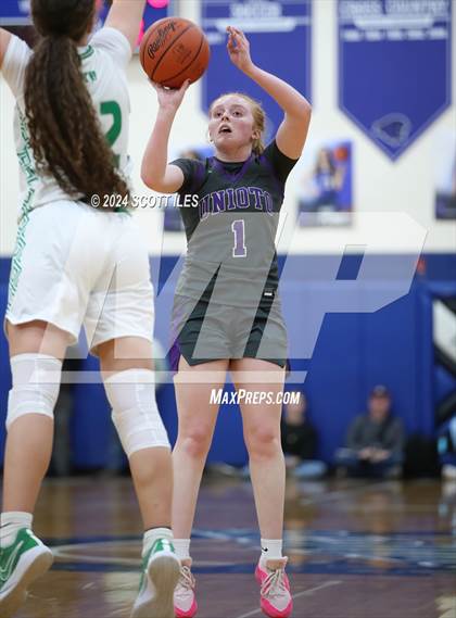 Thumbnail 2 in Fairland vs. Unioto (OHSAA D2 District Final) photogallery.