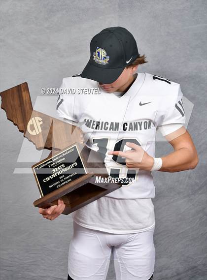 Thumbnail 2 in American Canyon (CIF State Div. 5-A Awards) photogallery.