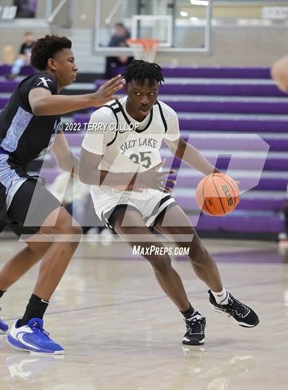 Thumbnail 1 in Real Salt Lake Academy vs. Vashon (Utah Holiday Hoopfest) photogallery.