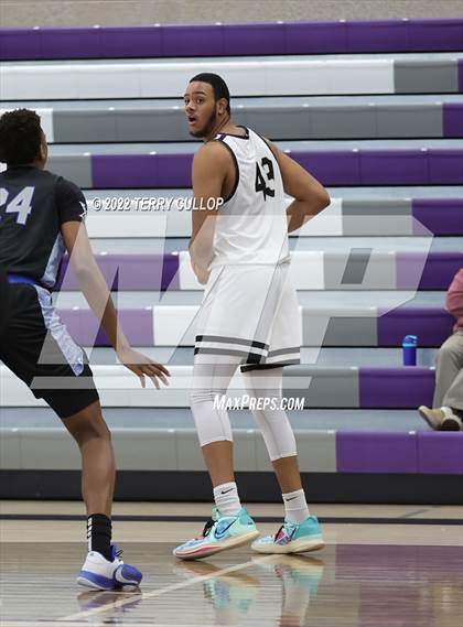 Thumbnail 3 in Real Salt Lake Academy vs. Vashon (Utah Holiday Hoopfest) photogallery.