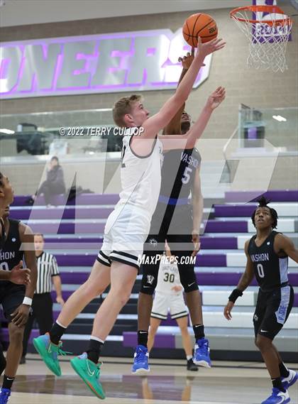 Thumbnail 3 in Real Salt Lake Academy vs. Vashon (Utah Holiday Hoopfest) photogallery.
